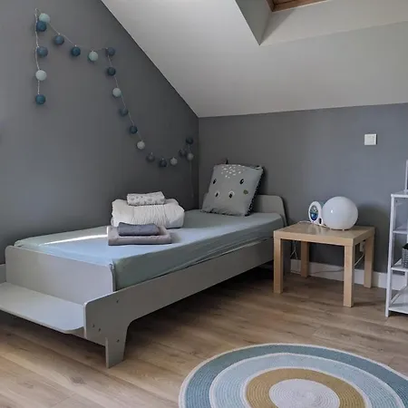 Villa, Close To Lake, Pool, Enclosed Garden, Quiet *