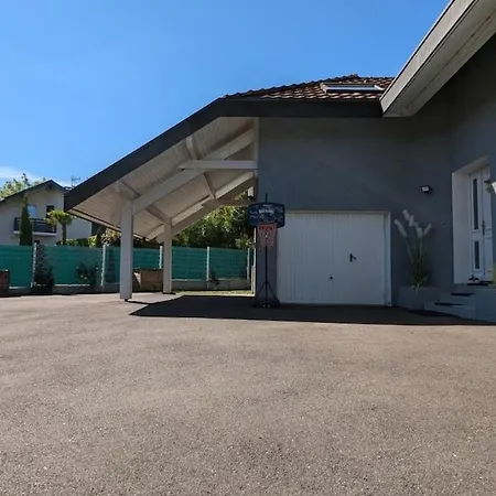 Villa Villa, Close To Lake, Pool, Enclosed Garden, Quiet *