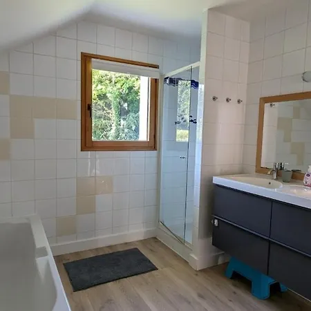 Villa Villa, Close To Lake, Pool, Enclosed Garden, Quiet