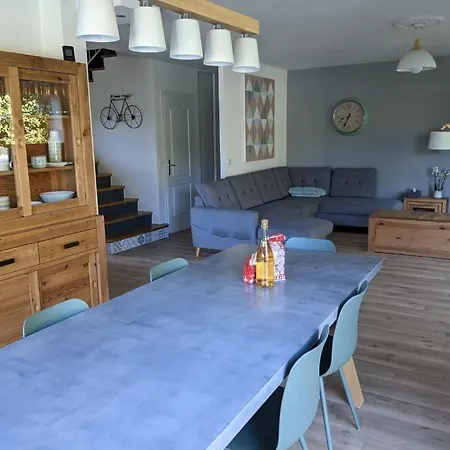 Villa Villa, Close To Lake, Pool, Enclosed Garden, Quiet *